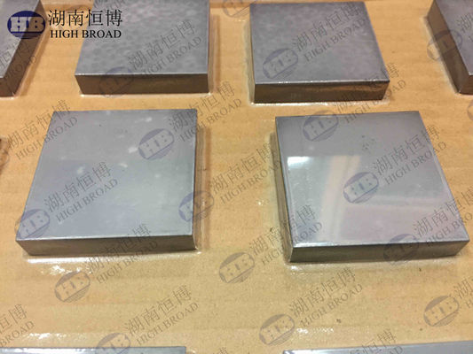 Chapa balística de carburo de silício sinterizado sem pressão 50x50x8mm NIJ Nível III Inserto cerâmico de blindagem independente