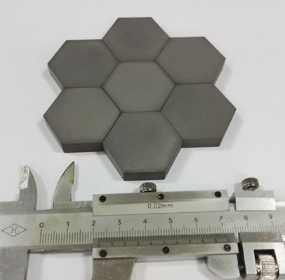 Placa SIC Placa à prova de balas de carburo de silício com tolerância a altas temperaturas resistência à corrosão e alta resistência à dobra