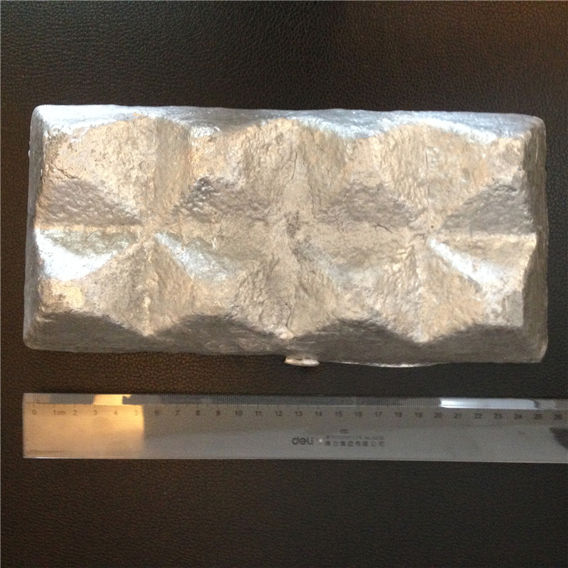 Pertence a uma liga de terras raras Magnésio Master Alloy para Rack de Especiarias em sólido cinza-prateado